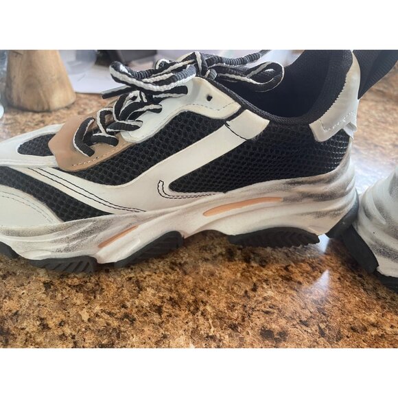 Steve Madden boys Vintage Style Sneakers Size 2 M Black/White/Brown Mesh & Synth - Picture 10 of 12